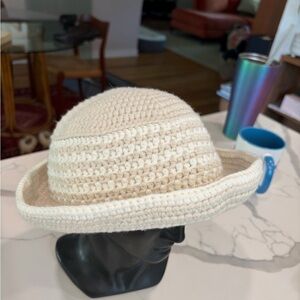 🌸 Crocheted Bucket Hat
